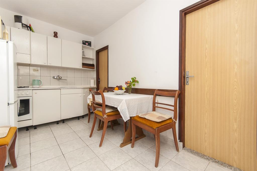 Apartments Luca Rogoznica  Luaran gambar