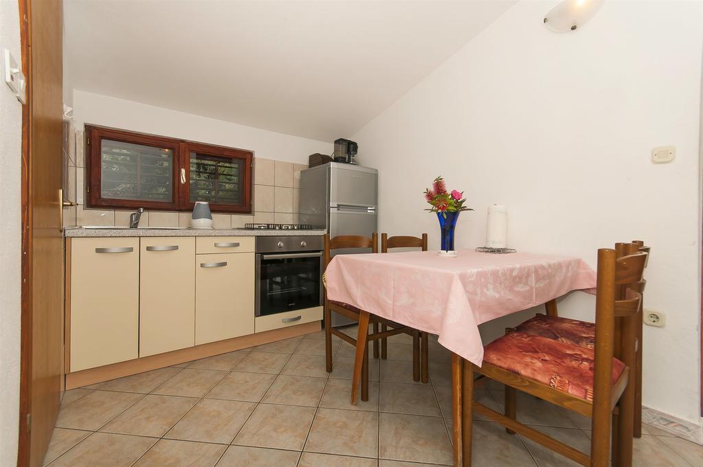 Apartments Luca Rogoznica  Luaran gambar