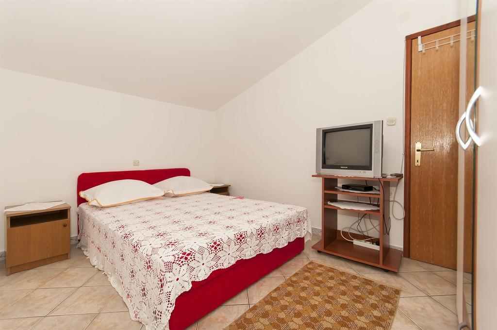 Apartments Luca Rogoznica  Luaran gambar